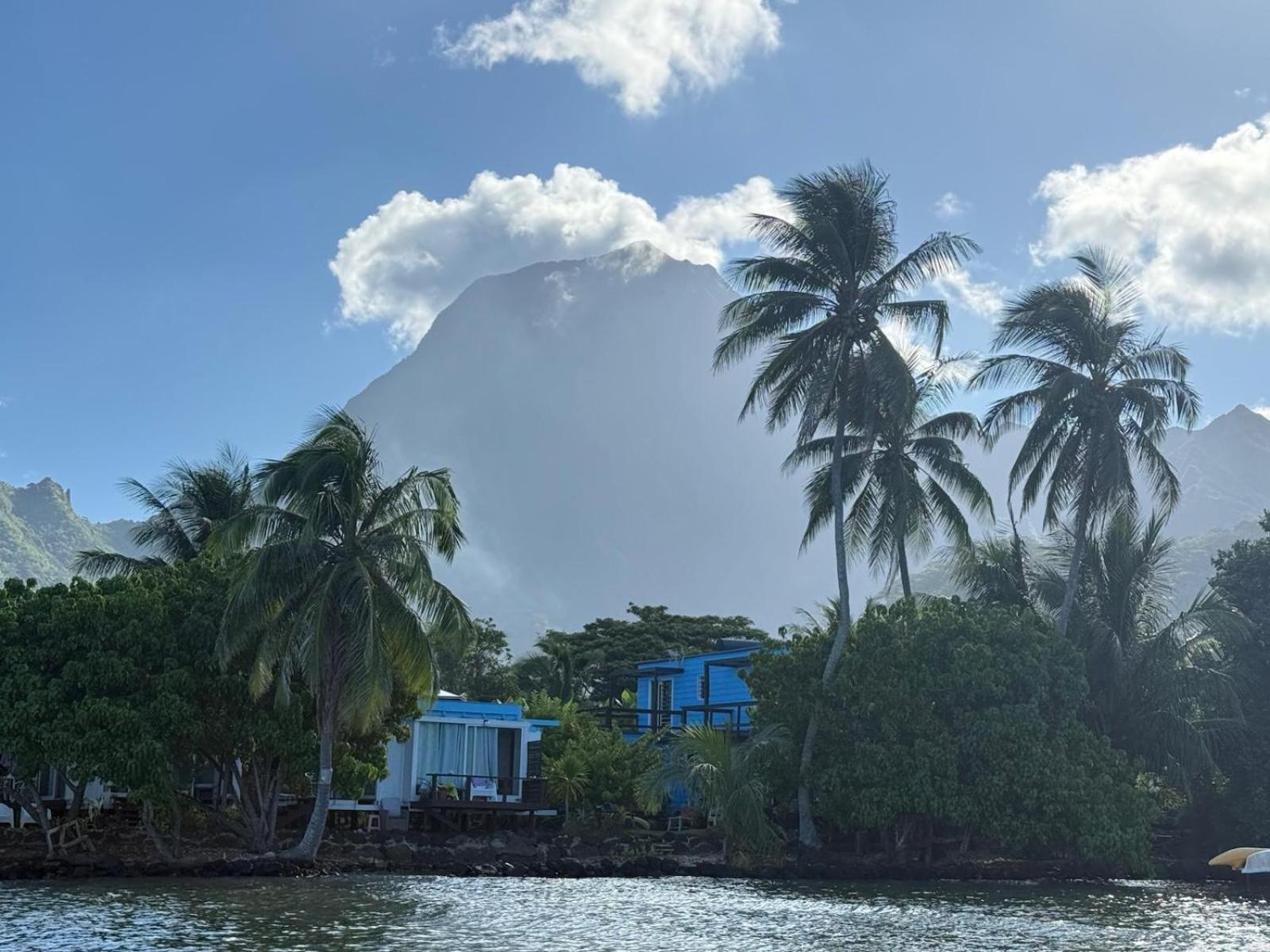 Bungalow Vue Lagon 180 Degre, La Maison Bleue Moorea Exterior photo