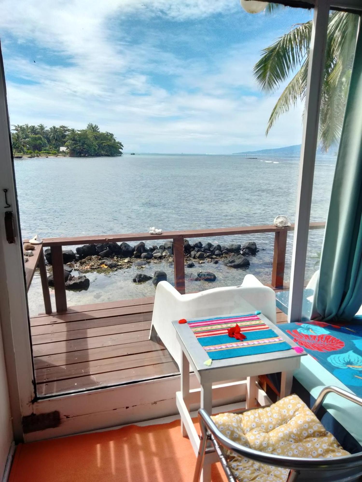 Bungalow Vue Lagon 180 Degre, La Maison Bleue Moorea Exterior photo